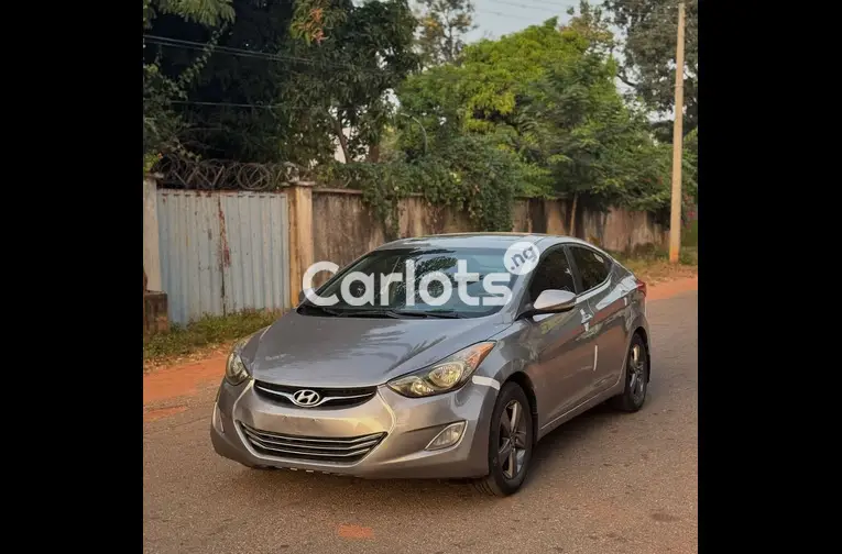 DISTRESS SALE 2013 HYUNDAI ELANTRA for sale in Kaduna, Kaduna - photo 1 of 5