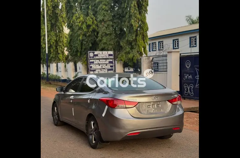 DISTRESS SALE 2013 HYUNDAI ELANTRA for sale in Kaduna, Kaduna - thumbnail 5