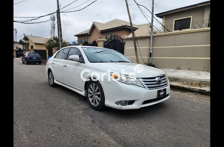 Foreign used Toyota Avalon 2011 limited edition - 5/5