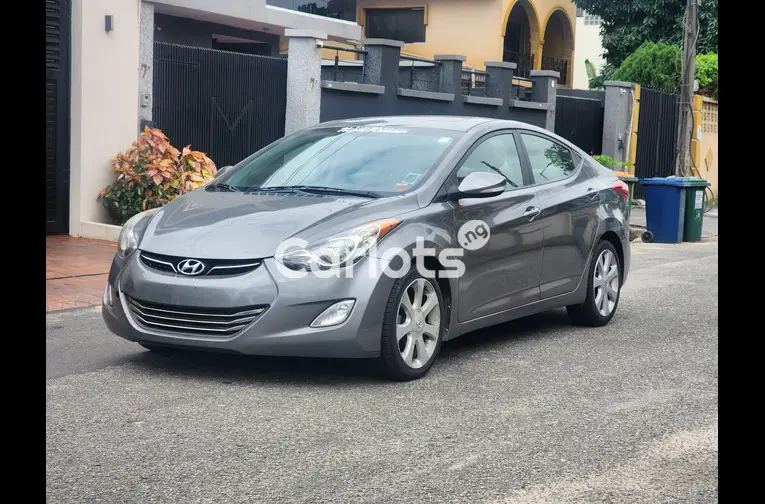 Foreign used 2013 Hyundai ELANTRA full option - 1/5