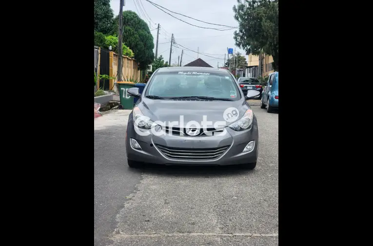 Foreign used 2013 Hyundai ELANTRA full option - 2/5