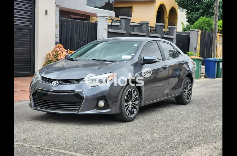 Foreign used 2016 Toyota corolla sport edition - 3/5