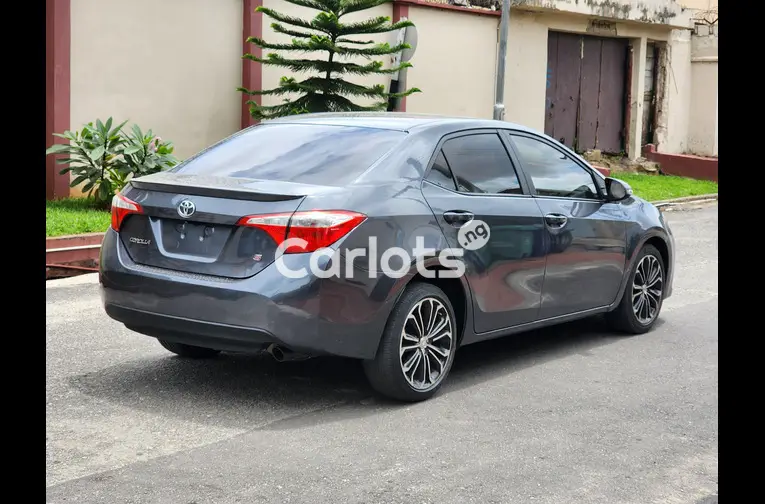 Foreign used 2016 Toyota corolla sport edition - 4/5