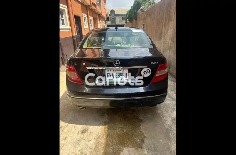 Clean Registered 2009 Mercedes Benz C300 - 5/5