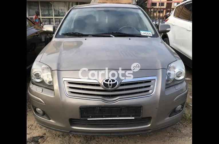 Used Toyota Avensis 2005 - 1/5