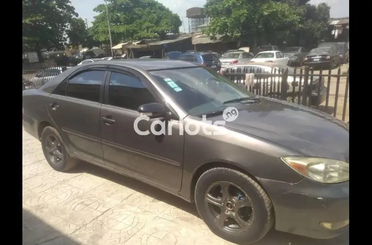 Clean Registered 2004 Toyota Camry - 3/5