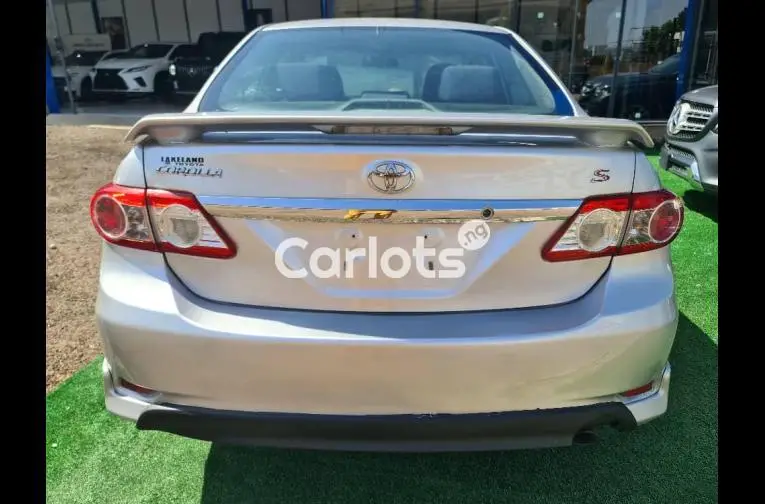 Super clean 2013 Toyota Corolla nigeria used for sale in Abuja, FCT - thumbnail 5