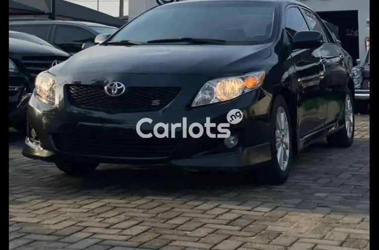 2010 Toyota Corolla Sport Foreign Used - 1/5