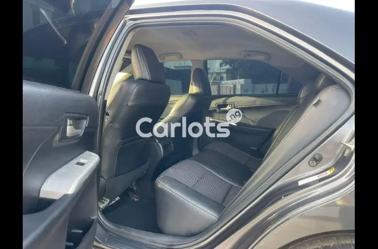 SUPER CLEAN 2013 TOYOTA CAMRY SE for sale in Kaduna, Kaduna - photo 4 of 5
