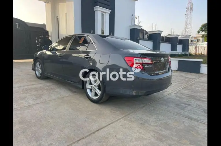 SUPER CLEAN 2013 TOYOTA CAMRY SE for sale in Kaduna, Kaduna - thumbnail 5
