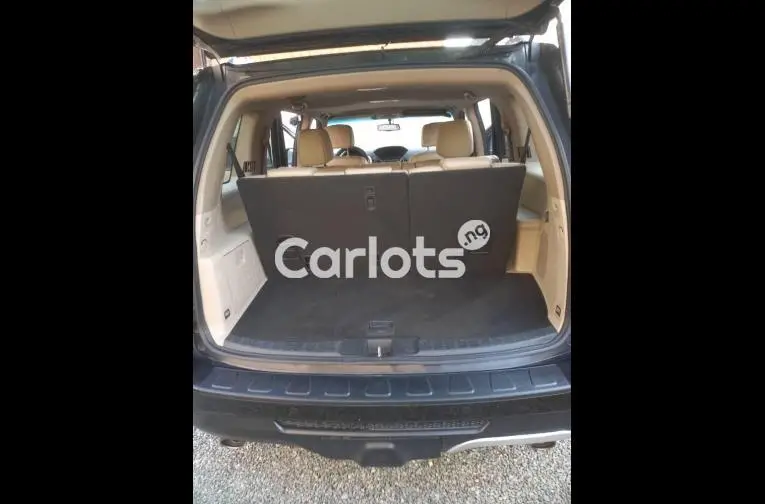 Bought Brand New 2014 Honda Pilot With 2Keys for sale in Lagos, Lagos - photo 4 of 5