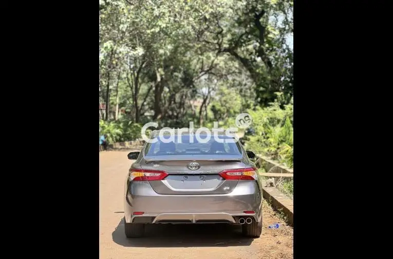 FOREIGN USED 2019 TOYOTA CAMRY SE - 4/4