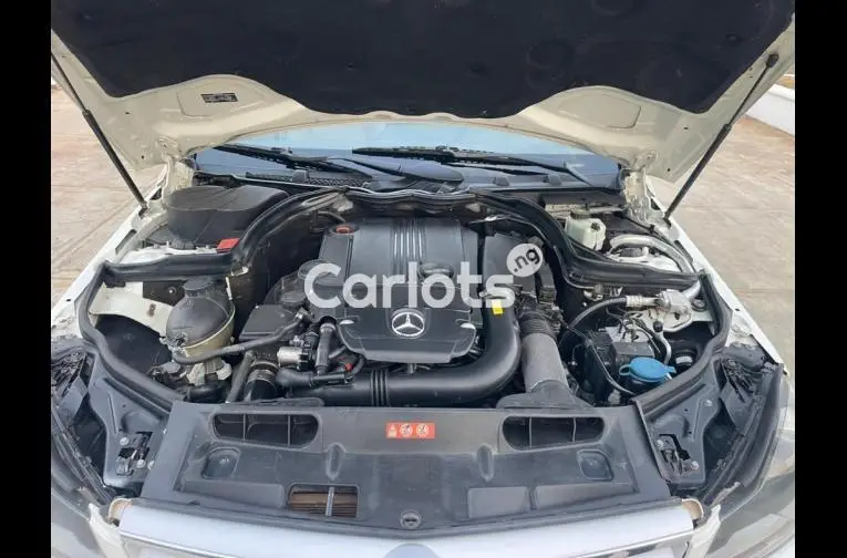 2012 MERCEDES BENZ C250 FOUR CYLINDERS for sale in Kaduna, Kaduna - photo 5 of 5