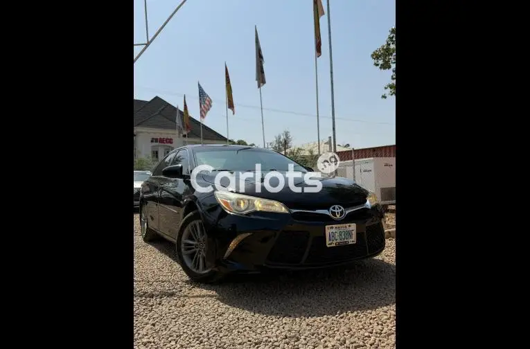 Pre-owned 2016 Toyota Camry Sport - 1/5