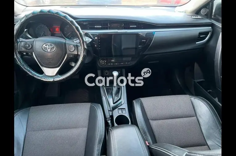 2018 UPGRADED TOYOTA COROLLA SE - 2/5