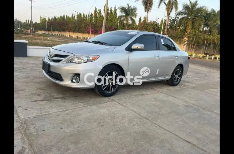 2013 UPGRADED TOYOTA COROLLA LE - 1/5