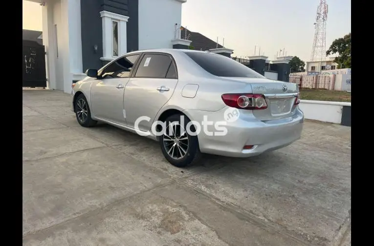 2013 UPGRADED TOYOTA COROLLA LE - 4/5