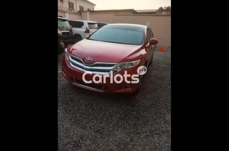 Pre-Owned 2011 Toyota VENZA AWD V6