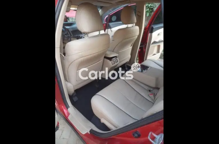 Pre-Owned 2011 Toyota VENZA AWD V6 for sale in Lagos, Lagos - thumbnail 3