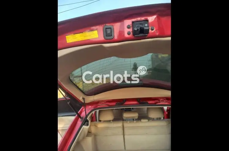 Pre-Owned 2011 Toyota VENZA AWD V6 for sale in Lagos, Lagos - thumbnail 4