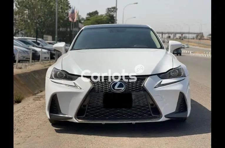 SUPER CLEAN 2020 UPGRADED LEXUS IS250 - 1/5