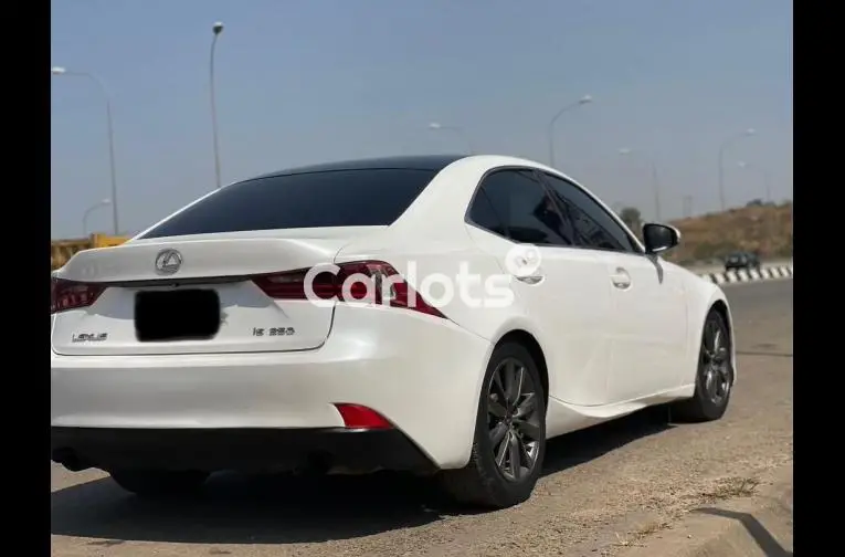 SUPER CLEAN 2020 UPGRADED LEXUS IS250 - 4/5