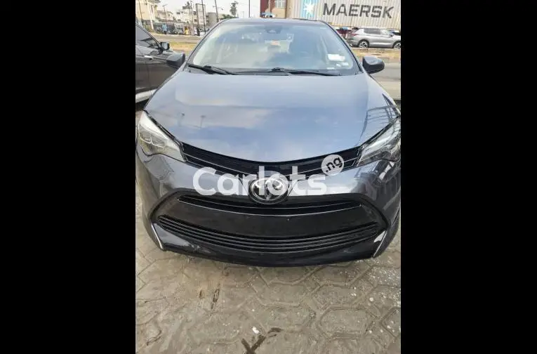 New Entry Foreign Used 2018 Toyota Corolla LE - 1/5