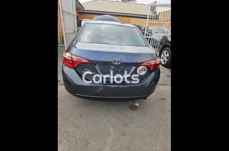 New Entry Foreign Used 2018 Toyota Corolla LE - 5/5