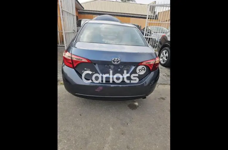 New Entry Foreign Used 2018 Toyota Corolla LE for sale in Surulere, Lagos - thumbnail 5
