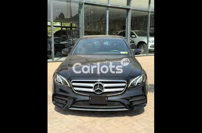 2019 MERCEDES BENZ E300 - 1/5