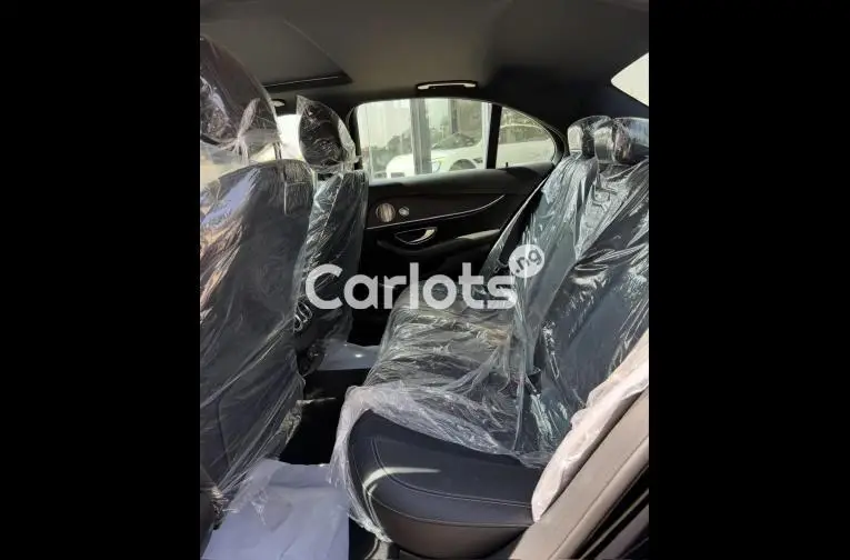 2019 MERCEDES BENZ E300 - 3/5