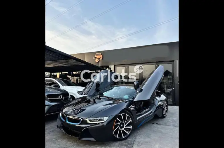 Tokunbo 2016 BMW i8 - 1/5