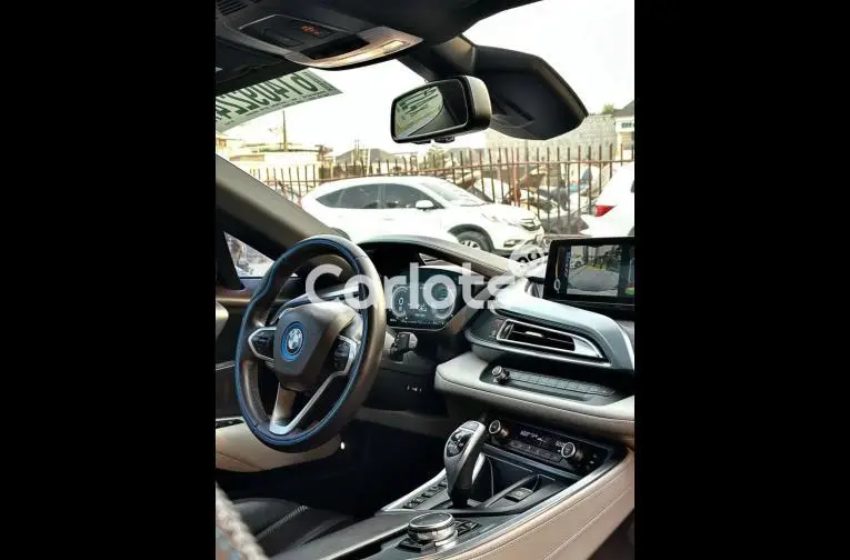 Tokunbo 2016 BMW i8 - 3/5