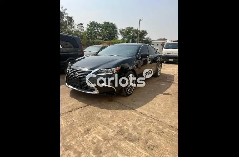 UNREGISTERED 2014 LEXUS ES350 - 1/5