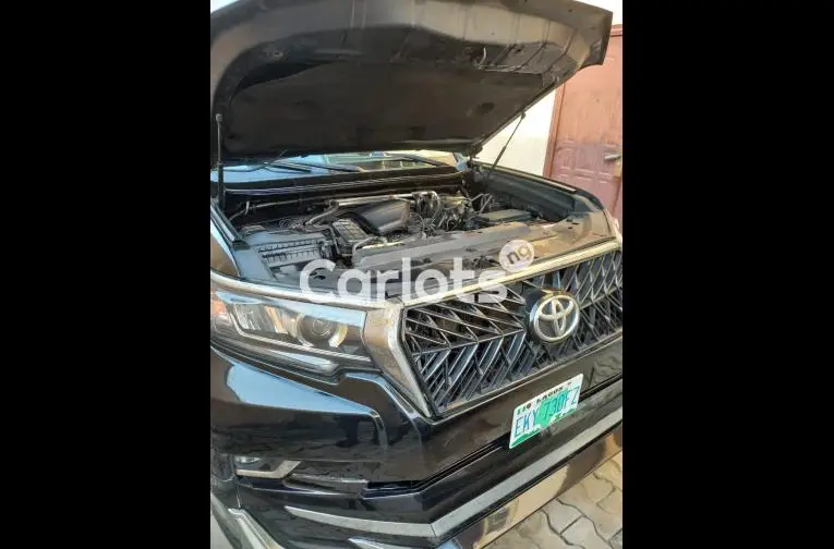 Bought Brand New 2011 Upgraded To 2022 Toyota LandCruiser Prado TX-L for sale in Lagos - photo 4 of 5