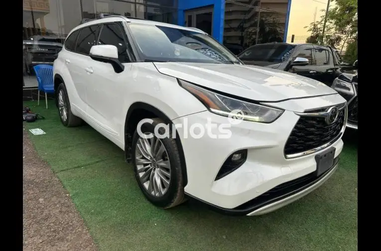 2022 Toyota Highlander PLATINUM - 1/5