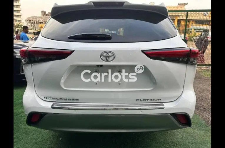 2022 Toyota Highlander PLATINUM for sale in Abuja, FCT - photo 5 of 5