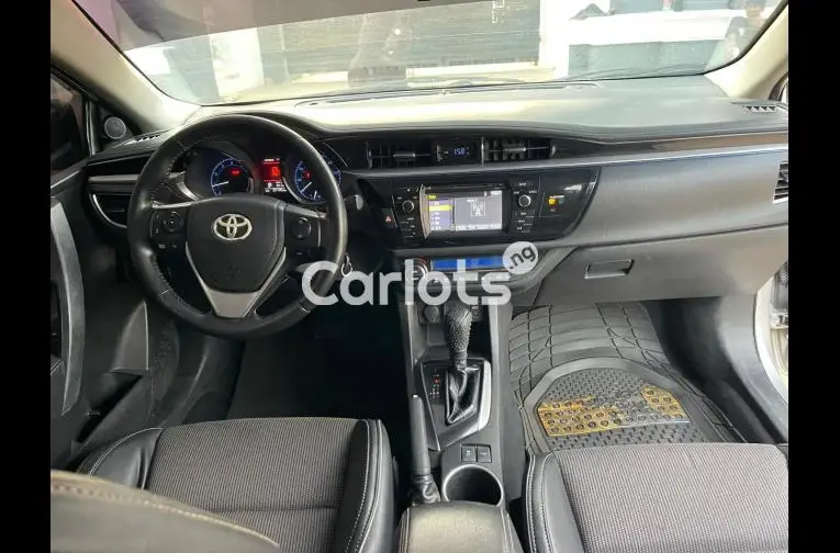 SUPER CLEAN 2018 UPGRADED TOYOTA COROLLA S for sale in Kaduna, Kaduna - thumbnail 2