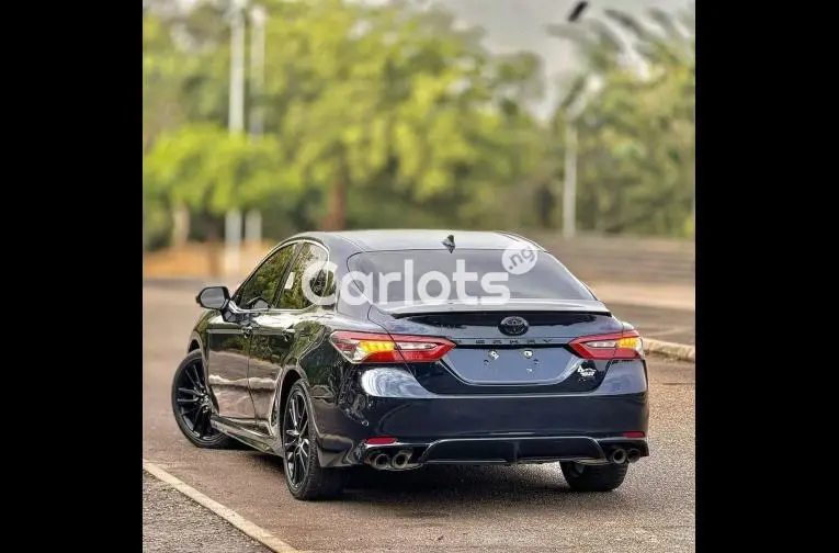 FOREIGN USED 2021 TOYOTA CAMRY XSE - 5/5