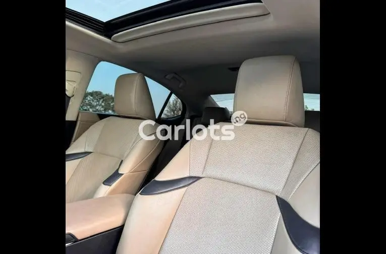 FOREIGN USED 2019 LEXUS ES350 - 4/5