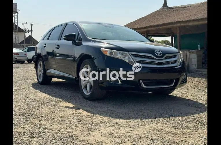 SUPER CLEAN 2010 TOYOTA VENZA FULL OPTION - 1/5