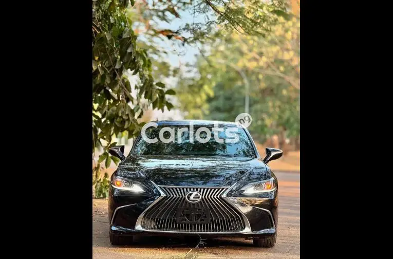 FOREIGN USED 2019 LEXUS ES350 - 2/5