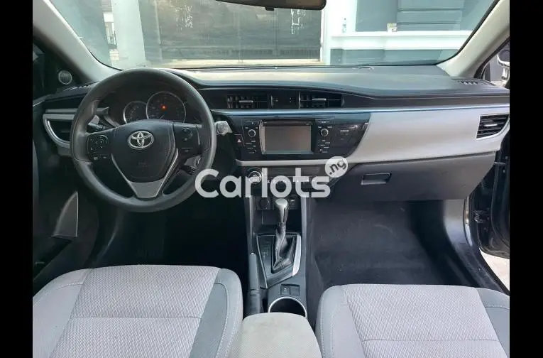 SUPER CLEAN 2015 TOYOTA COROLLA LE for sale in Kaduna, Kaduna - thumbnail 2