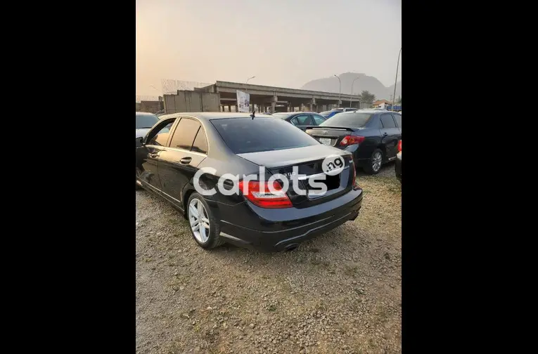 SUPER CLEAN 2014 MERCEDES BENZ C300 - 5/5