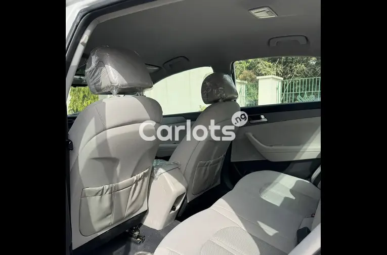 FOREIGN USED 2015 HYUNDAI SONATA for sale in Kaduna, Kaduna - thumbnail 3