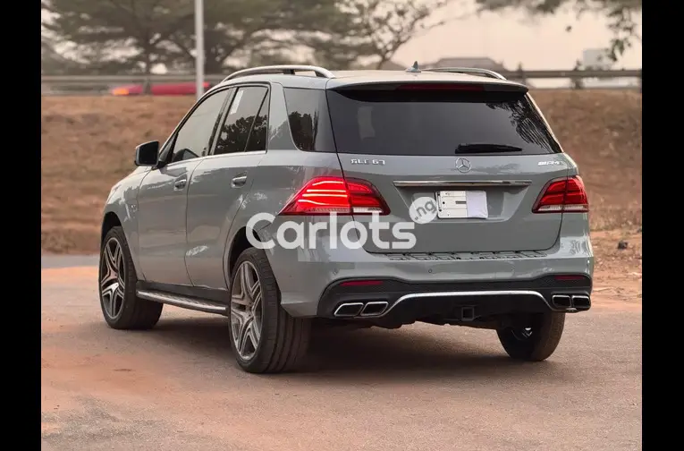 SUPER CLEAN 2016 MERCEDES BENZ GLE63 AMG - 5/5