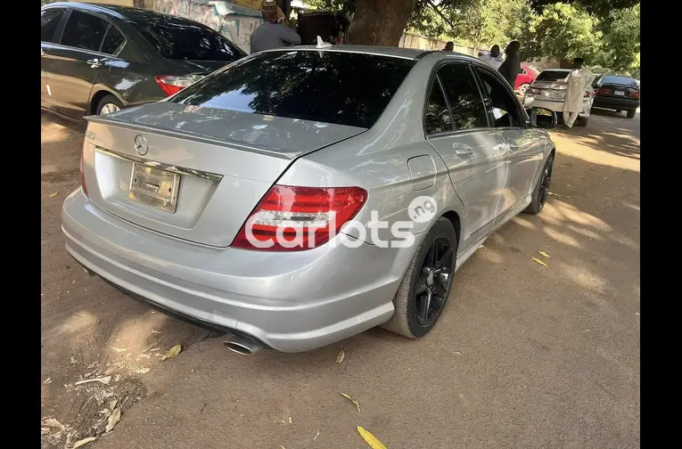 2014 UPGRADED MERCEDES BENZ C300 for sale in Kaduna - thumbnail 4