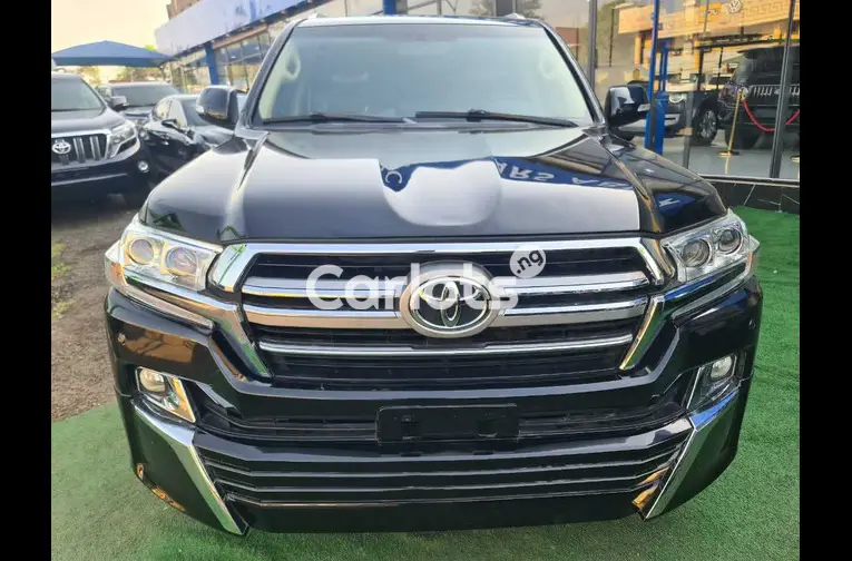Used 2020 Toyota land cruiser for sale in Abuja