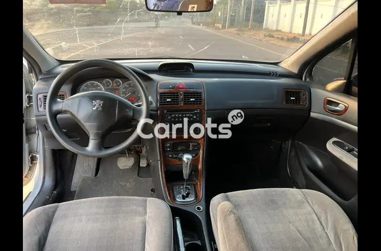 PEUGEOT 307 2004 MODEL for sale in Zaria, Kaduna - photo 2 of 5