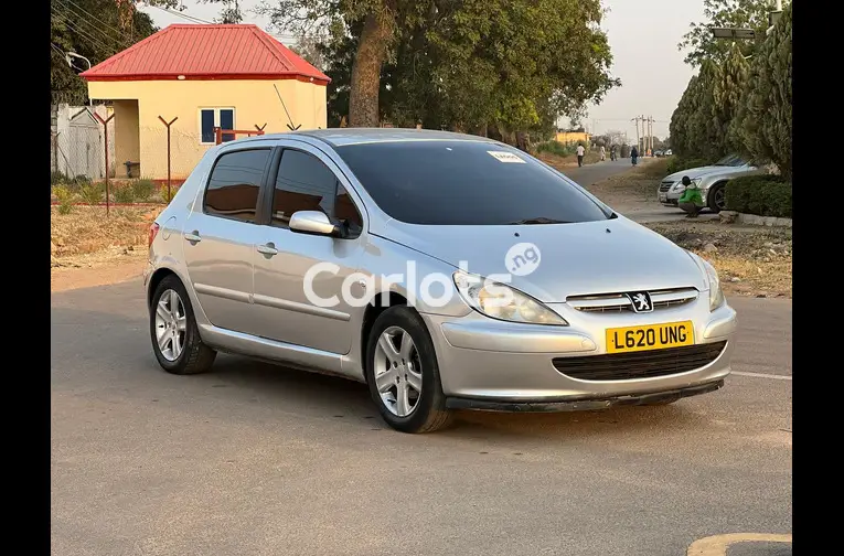 PEUGEOT 307 2004 MODEL for sale in Zaria, Kaduna - photo 1 of 5